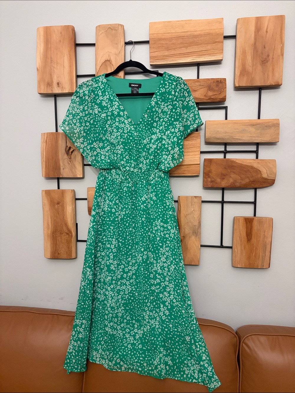 Dkny Green Floral V-Neck Midi Dress